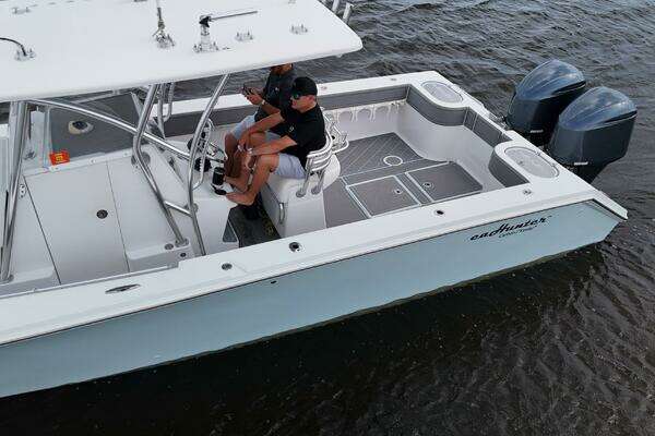 2013 SeaHunter 33