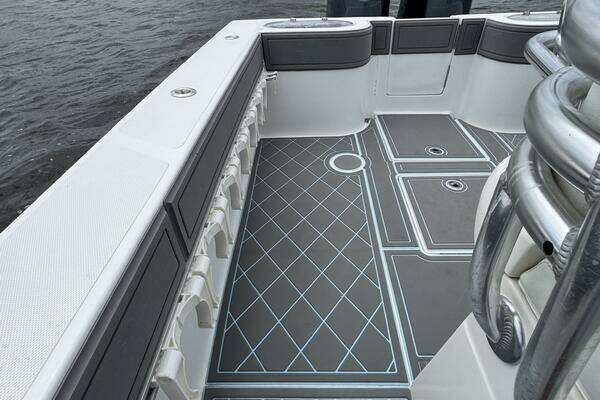 2013 SeaHunter 33