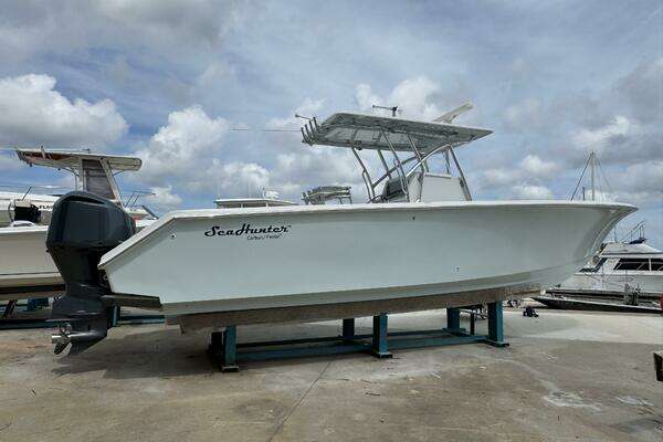 2013 SeaHunter 33