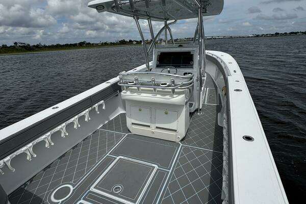 2013 SeaHunter 33