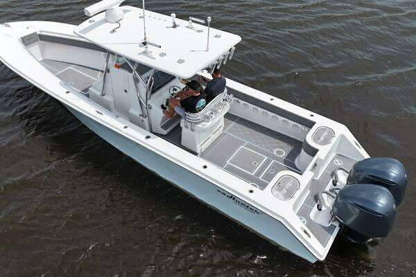 2013 SeaHunter 33