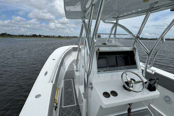 2013 SeaHunter 33