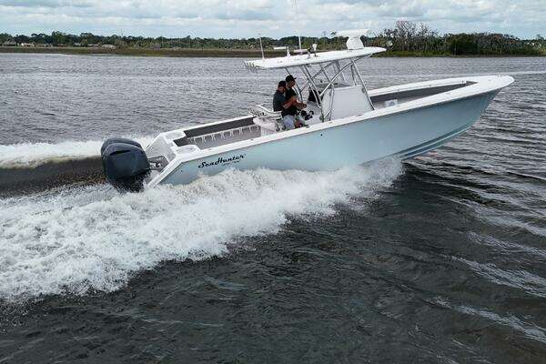 2013 SeaHunter 33
