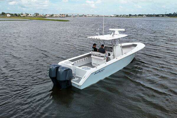 2013 SeaHunter 33