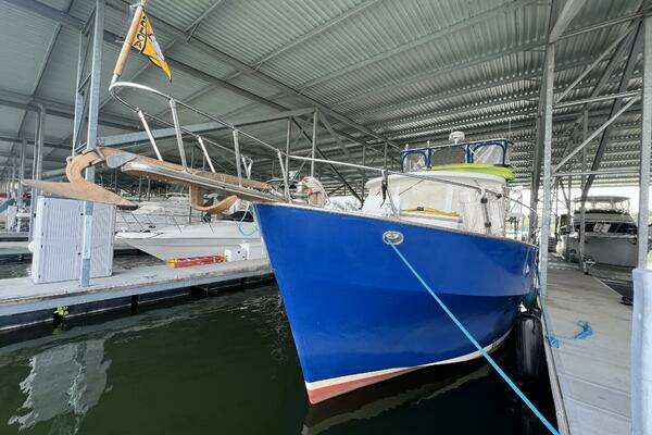 Photo of the 1981 Sea Ranger 45 Raised Pilot House