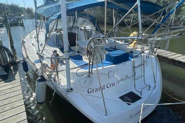 39-ft-Beneteau-2006-393-GRAND CRU Merritt Island Florida United States  yacht for sale