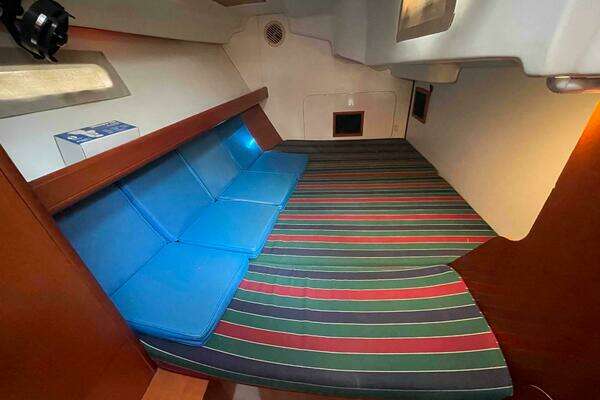 Photo of the 2006 Beneteau 393 "GRAND CRU"