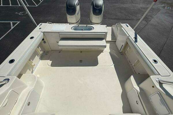 Photo of the 2007 Pursuit OS 335 Offshore