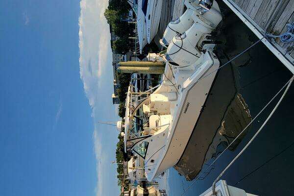 Photo of the 2007 Pursuit OS 335 Offshore