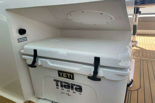 2019 Tiara Yachts 34