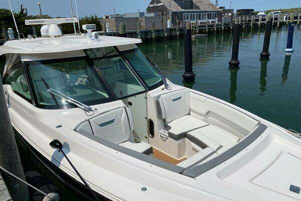 2019 Tiara Yachts 34