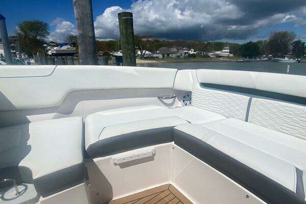 2019 Tiara Yachts 34