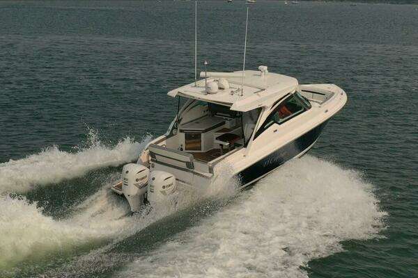 2019 Tiara Yachts 34