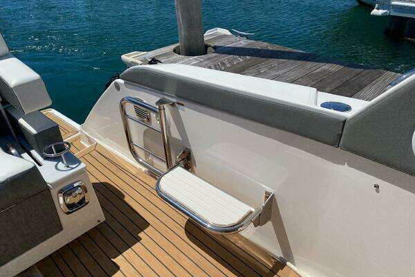 2019 Tiara Yachts 34