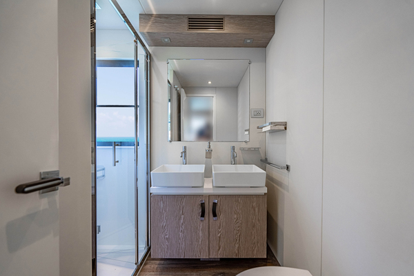 Persistence 58ft Overblue Yacht For Sale