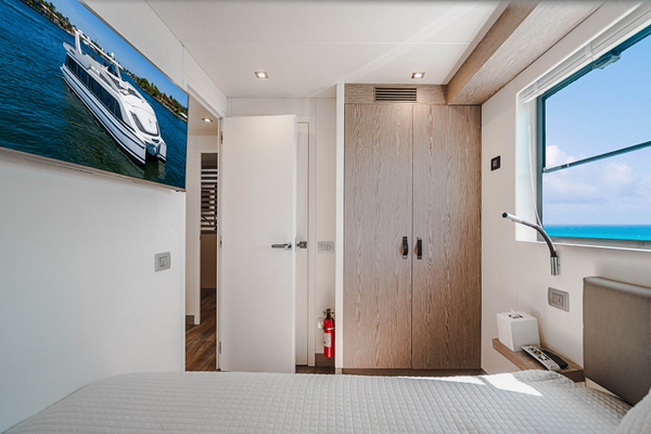 Persistence 58ft Overblue Yacht For Sale