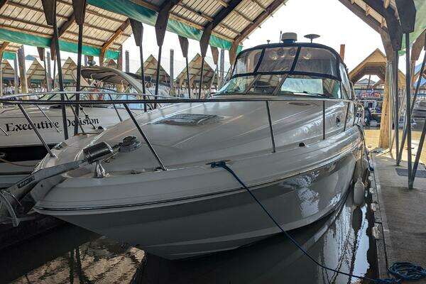 Photo of the 2004 Sea Ray 340 Sundancer