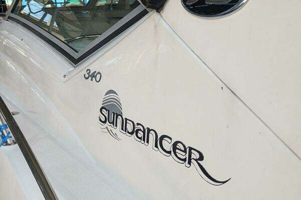 Photo of the 2004 Sea Ray 340 Sundancer