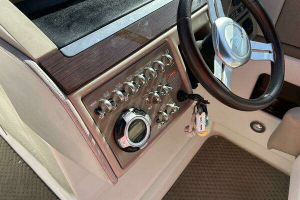 Photo of the 2013 Sea Ray 270 SLX "KNOT 2 BAD"