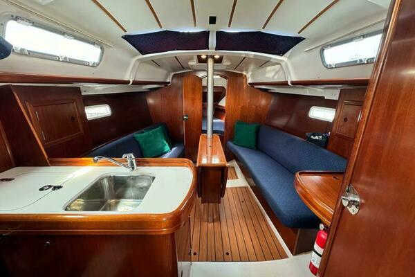 Orion 32ft Beneteau Yacht For Sale