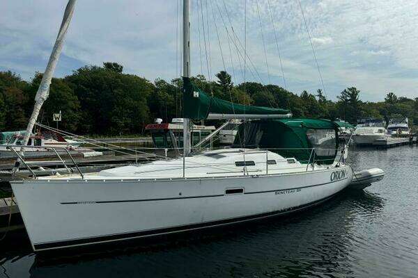 32-ft-Beneteau-2004-323-Orion Killbear Ontario Canada  yacht for sale