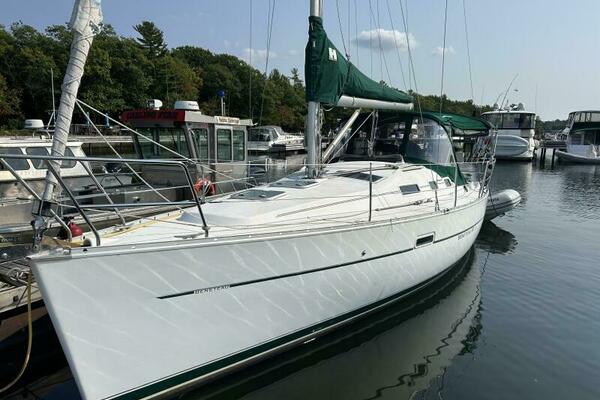 Orion 32ft Beneteau Yacht For Sale