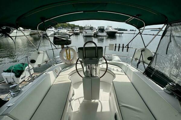 Orion 32ft Beneteau Yacht For Sale