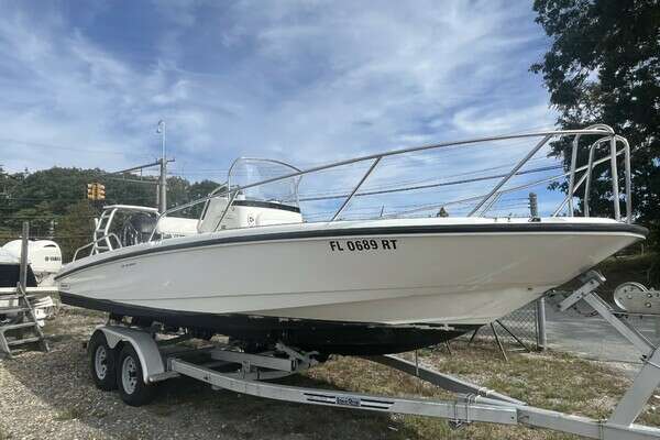 23-ft-Boston Whaler-2008-230 DAUNTLESS- Buzzards Bay Massachusetts United States  yacht for sale