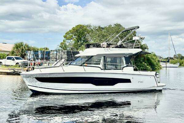 34-ft-Jeanneau-2025-NC 1095 Fly- Tarpon Springs Florida United States  yacht for sale
