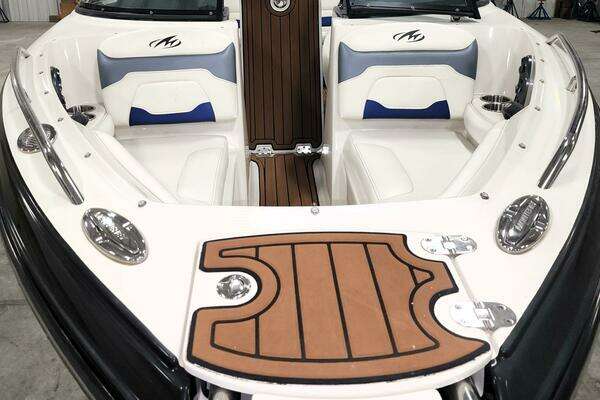 Photo of the 2014 Monterey 