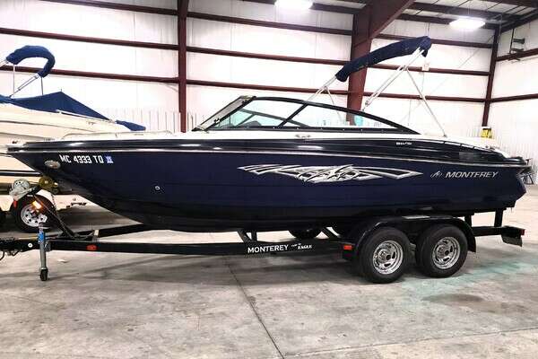 21-ft-Monterey-2014-- Charlevoix Michigan United States  yacht for sale