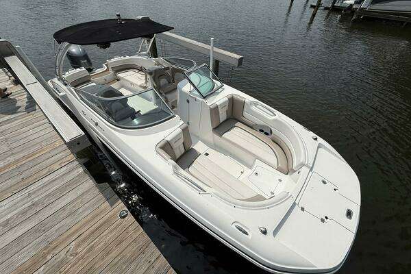 Photo of the 2014 Hurricane SunDeck 2690 OB