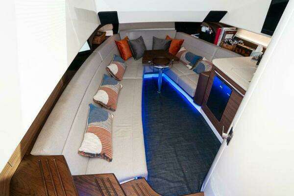 Photo of the 2018 Boston Whaler 420 Outrage "The Tyder II"