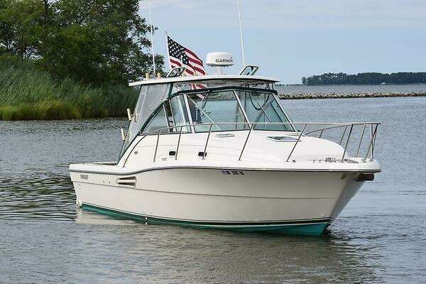 Photo of the 2003 Pursuit 3000 Express