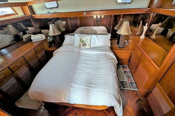 JOURNEY 40ft Heritage East Yacht For Sale
