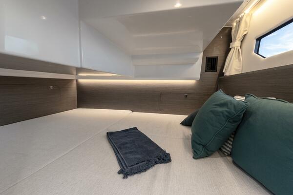 Photo of the 2026 Jeanneau NC 895 Series 2
