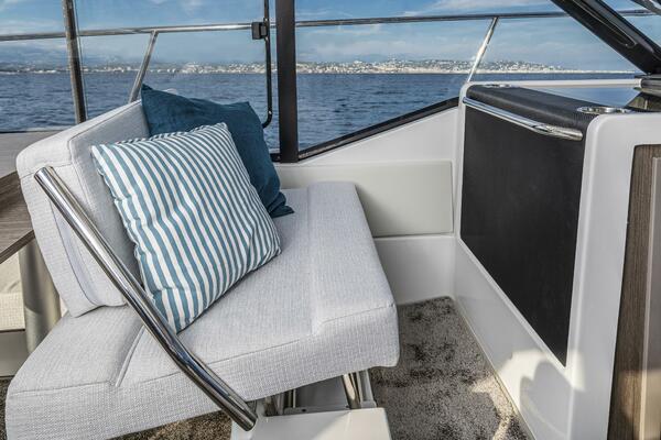 Photo of the 2026 Jeanneau NC 895 Series 2