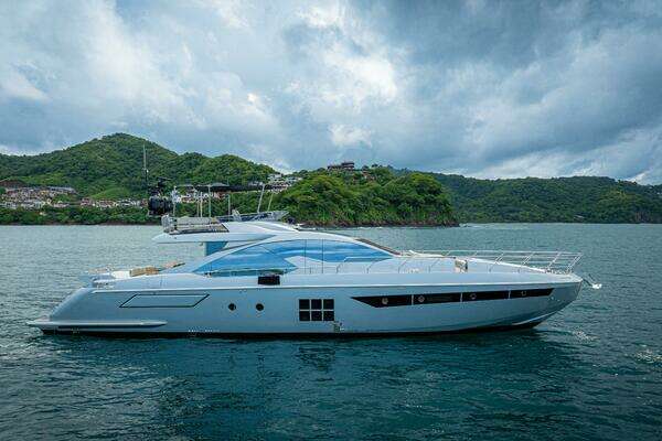 77-ft-Azimut-2017-77S-Carpe Diem Flamingo Marina  Costa Rica  yacht for sale