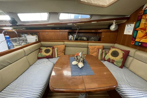 Role 44ft Hunter Yacht For Sale