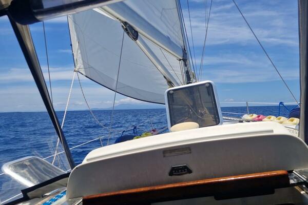 Role 44ft Hunter Yacht For Sale