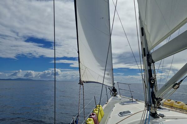 Role 44ft Hunter Yacht For Sale