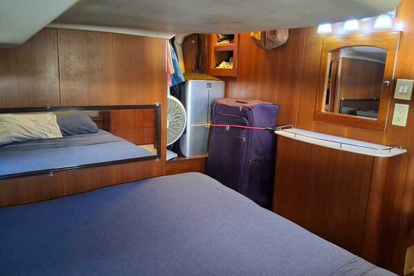Role 44ft Hunter Yacht For Sale