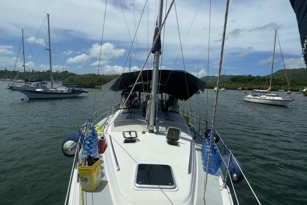Role 44ft Hunter Yacht For Sale