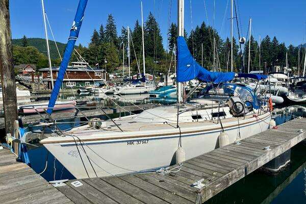 36-ft-Catalina-1986-36-Pegasus Bowen Island British Columbia Canada  yacht for sale