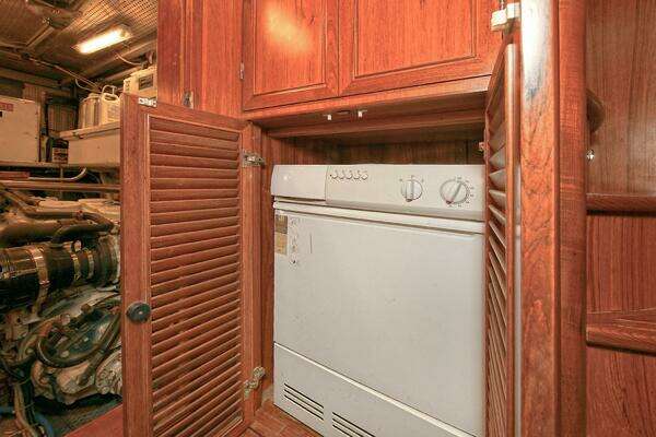 2002 Grand Alaskan 64