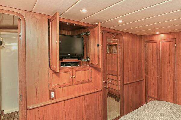 2002 Grand Alaskan 64