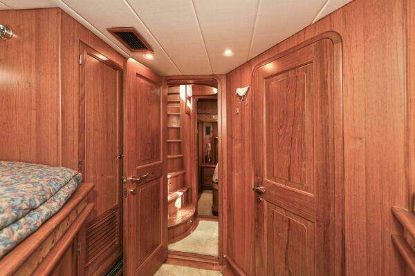 2002 Grand Alaskan 64