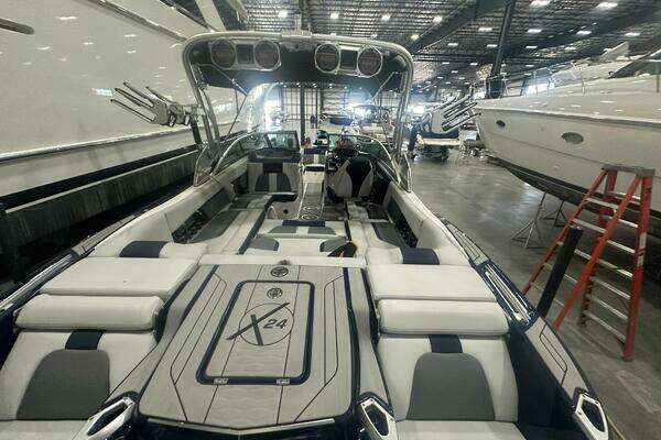 2019 Mastercraft 24
