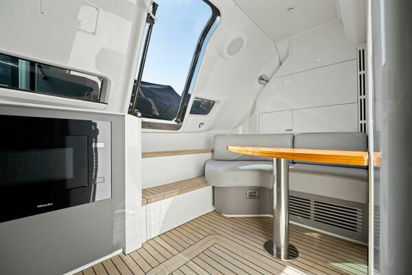 Just Perfect 95ft Princess Yacht For Sale