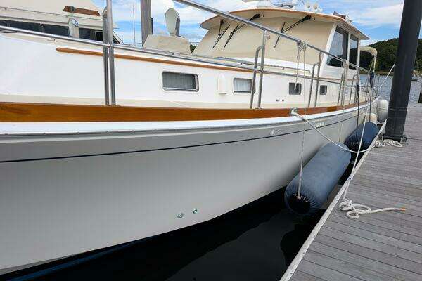 2006 Grand Banks 49